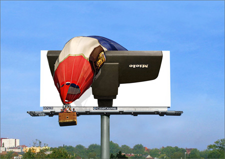 Billboard Advertising on Clever And Creative Billboard Advertising