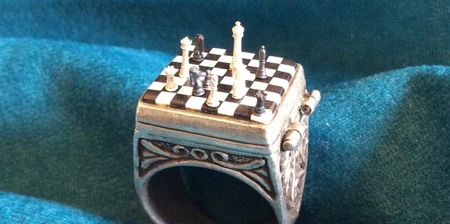 Miniature Chess Ring