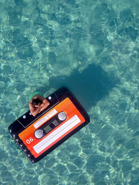 Inflatable Cassette Pool Float