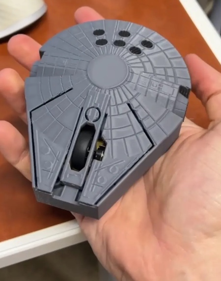 3D Printed Millennium Falcon Mouse