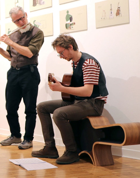 Guitar Holder Bench