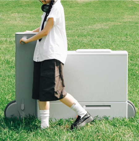 Desk with Wheels