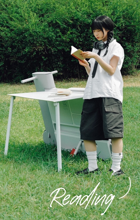 Portable Office Desk on Wheels