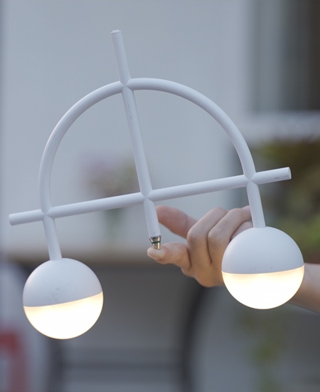 Lybra Lamp